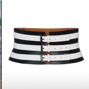 FIJI 7 TIER FAUX
LEATHER CORSET BELT IN BLACK AND WHITE (worn 1x)